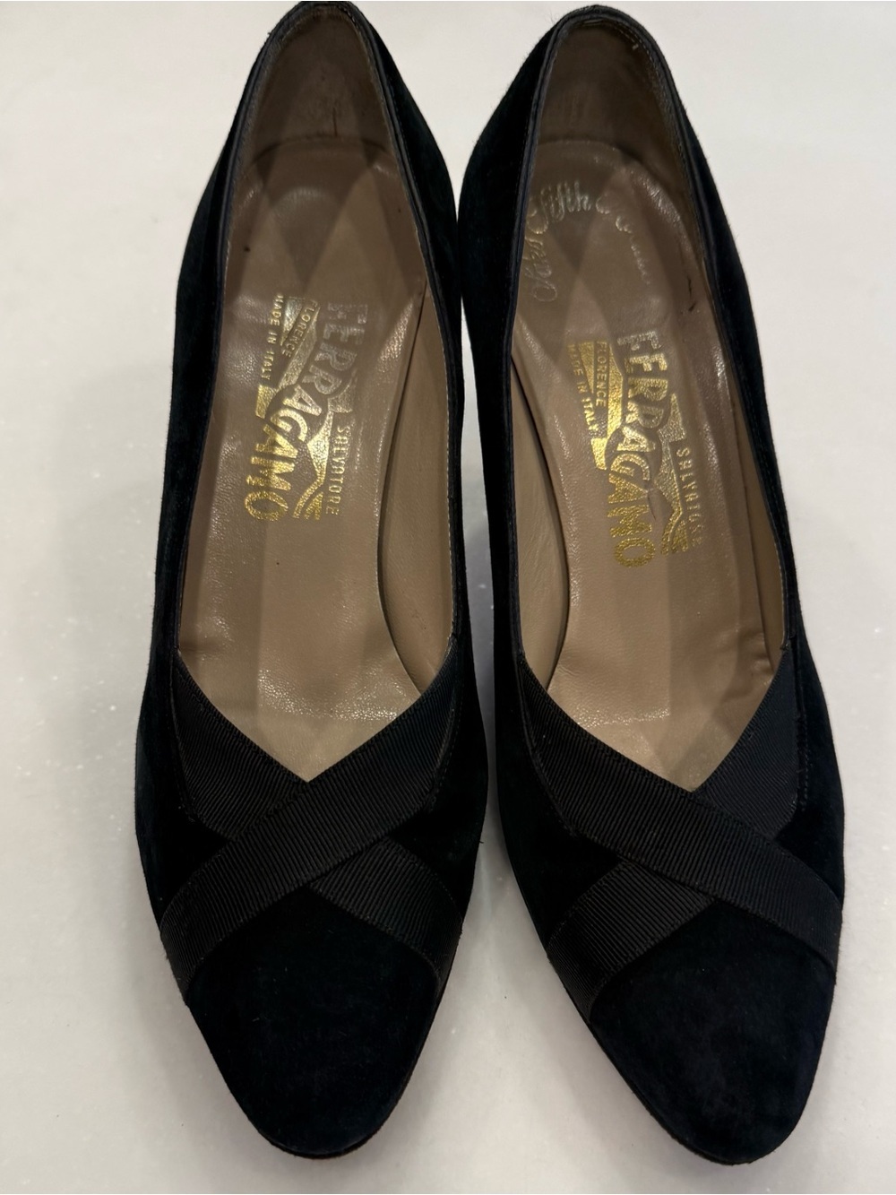Salvatore Ferragamo Black Suede Pumps with Grosgrain Trim - Picture 6 of 16
